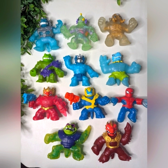 Goo Jitsu Lot - Picture 1 of 14